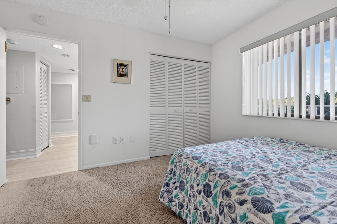 For Sale: $229,000 (2 beds, 2 baths, 1392 Square Feet)