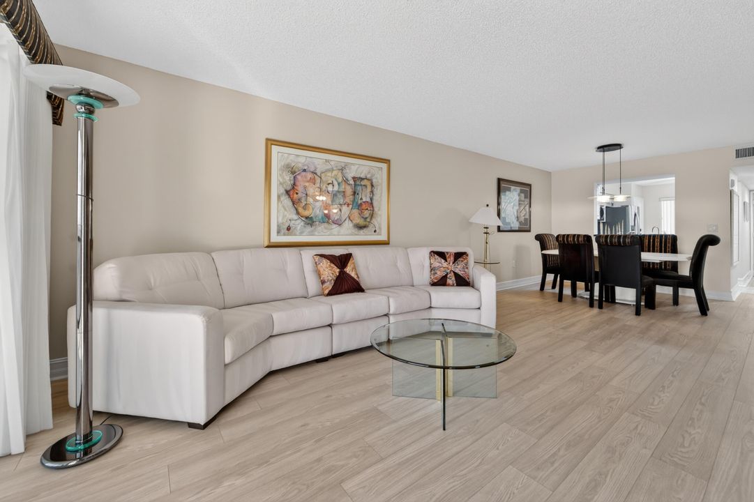 For Sale: $229,000 (2 beds, 2 baths, 1392 Square Feet)