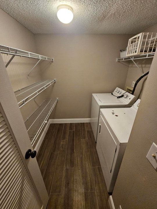 В аренду: $2,250 (2 спален, 2 ванн, 1111 Квадратных фут)