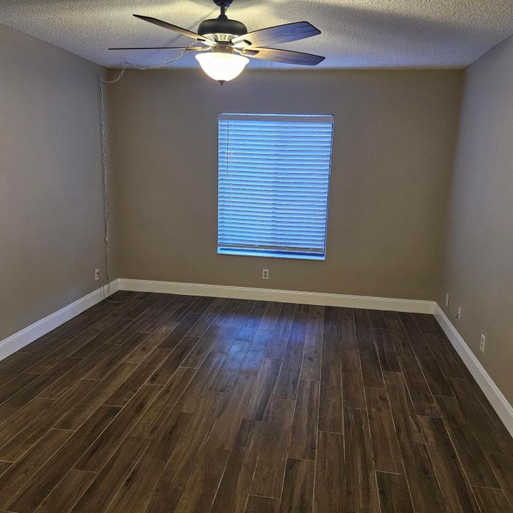 В аренду: $2,250 (2 спален, 2 ванн, 1111 Квадратных фут)