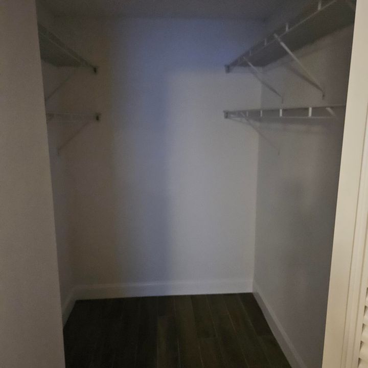 В аренду: $2,250 (2 спален, 2 ванн, 1111 Квадратных фут)