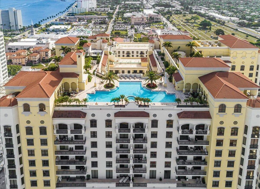 待售: $5,950,000 (2 贝兹, 2 浴室, 2117 平方英尺)