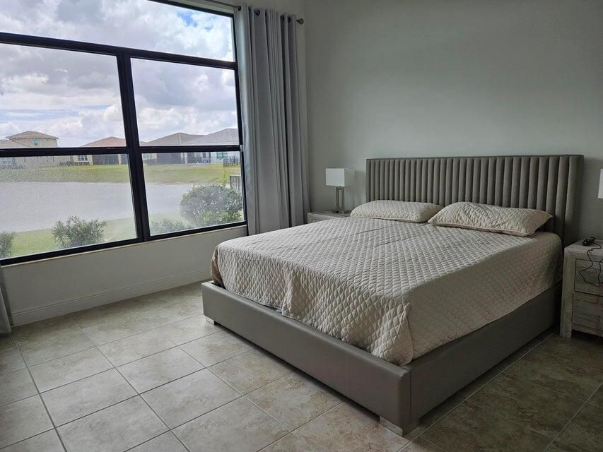 For Rent: $4,000 (3 beds, 3 baths, 2123 Square Feet)