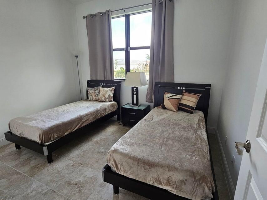 For Rent: $4,000 (3 beds, 3 baths, 2123 Square Feet)