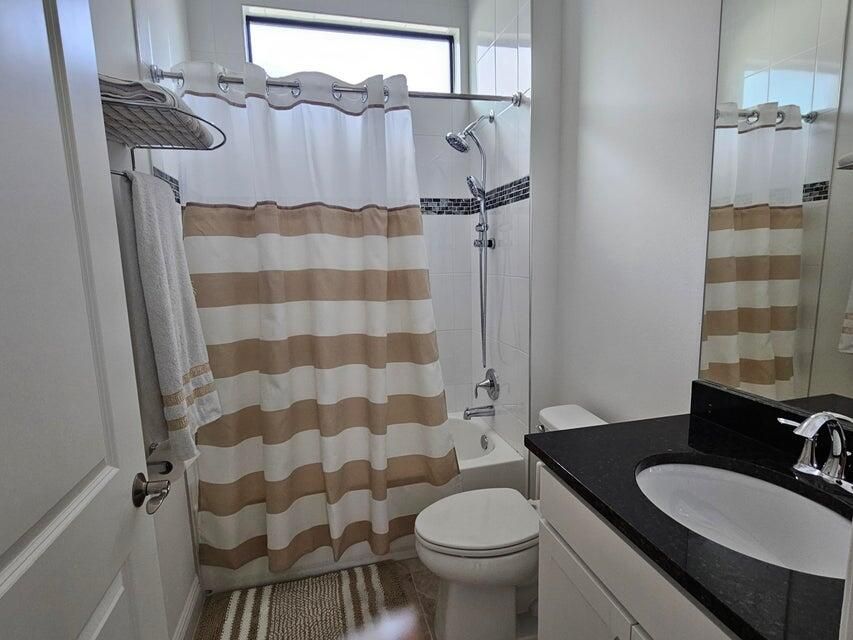 For Rent: $4,000 (3 beds, 3 baths, 2123 Square Feet)