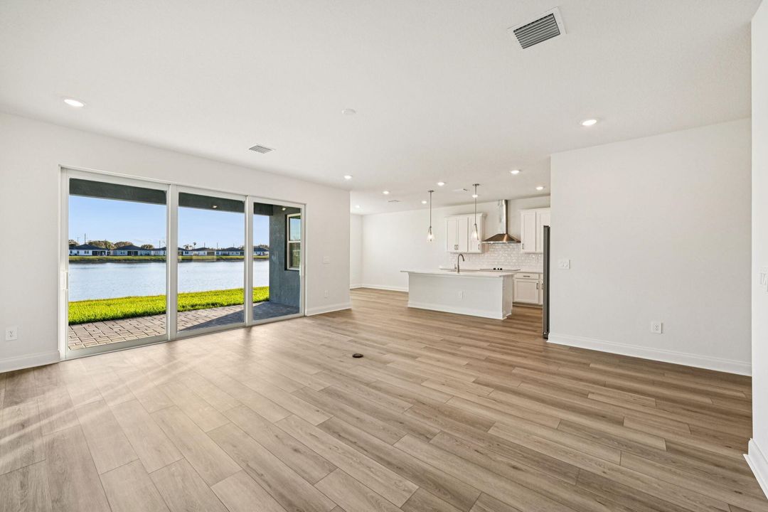 For Sale: $560,943 (4 beds, 3 baths, 2791 Square Feet)