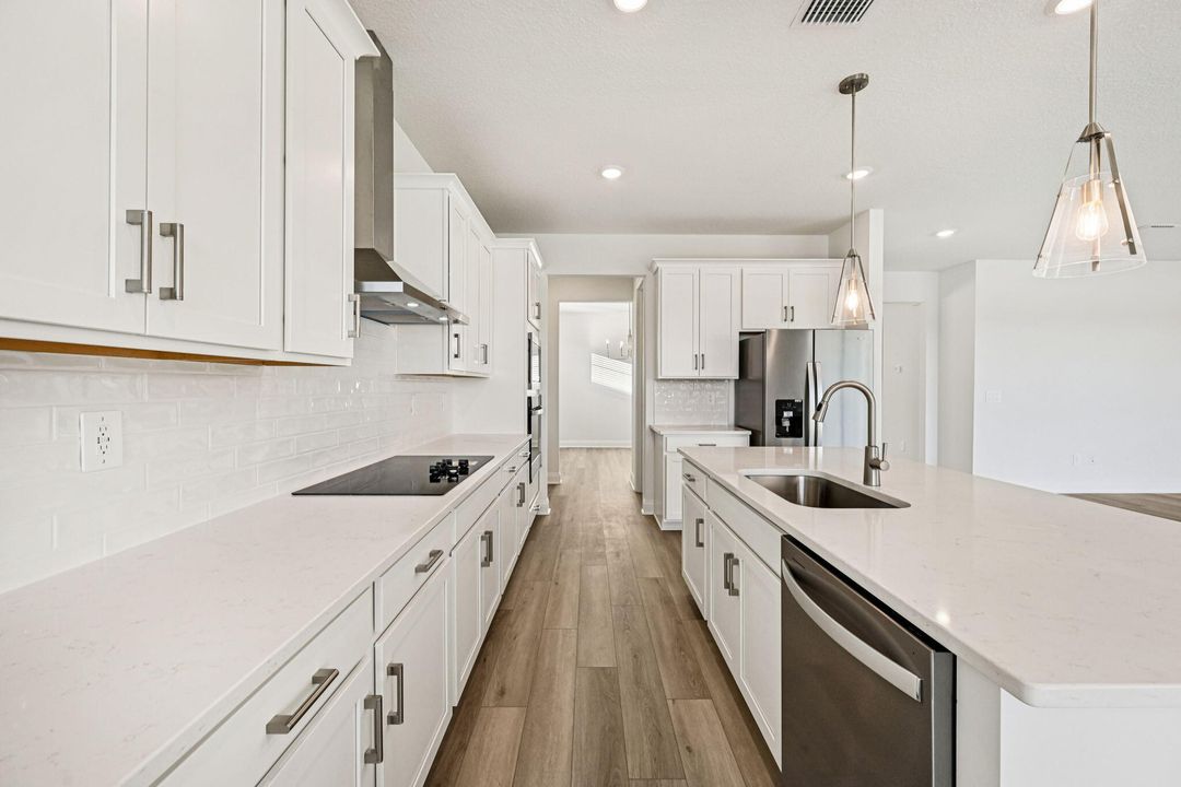 For Sale: $560,943 (4 beds, 3 baths, 2791 Square Feet)