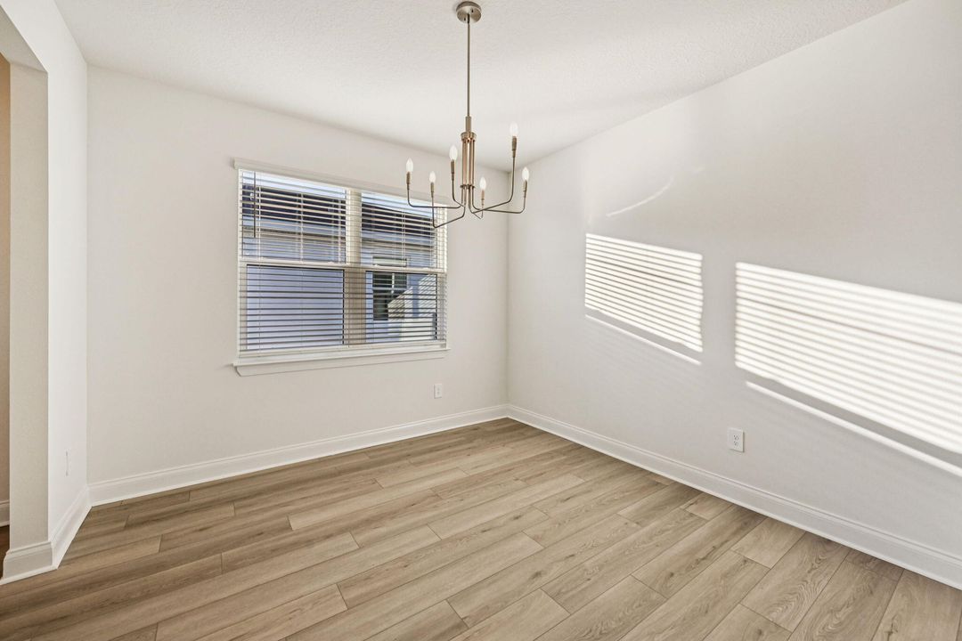 For Sale: $560,943 (4 beds, 3 baths, 2791 Square Feet)