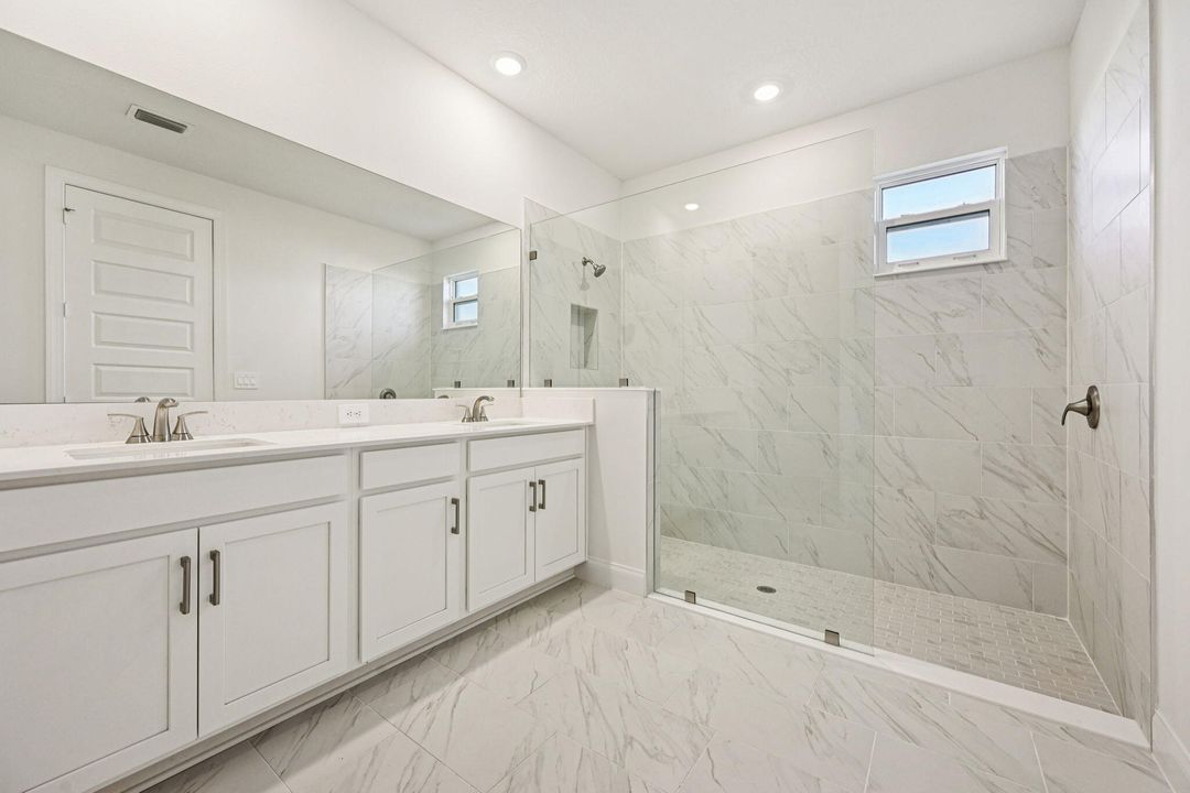 For Sale: $560,943 (4 beds, 3 baths, 2791 Square Feet)