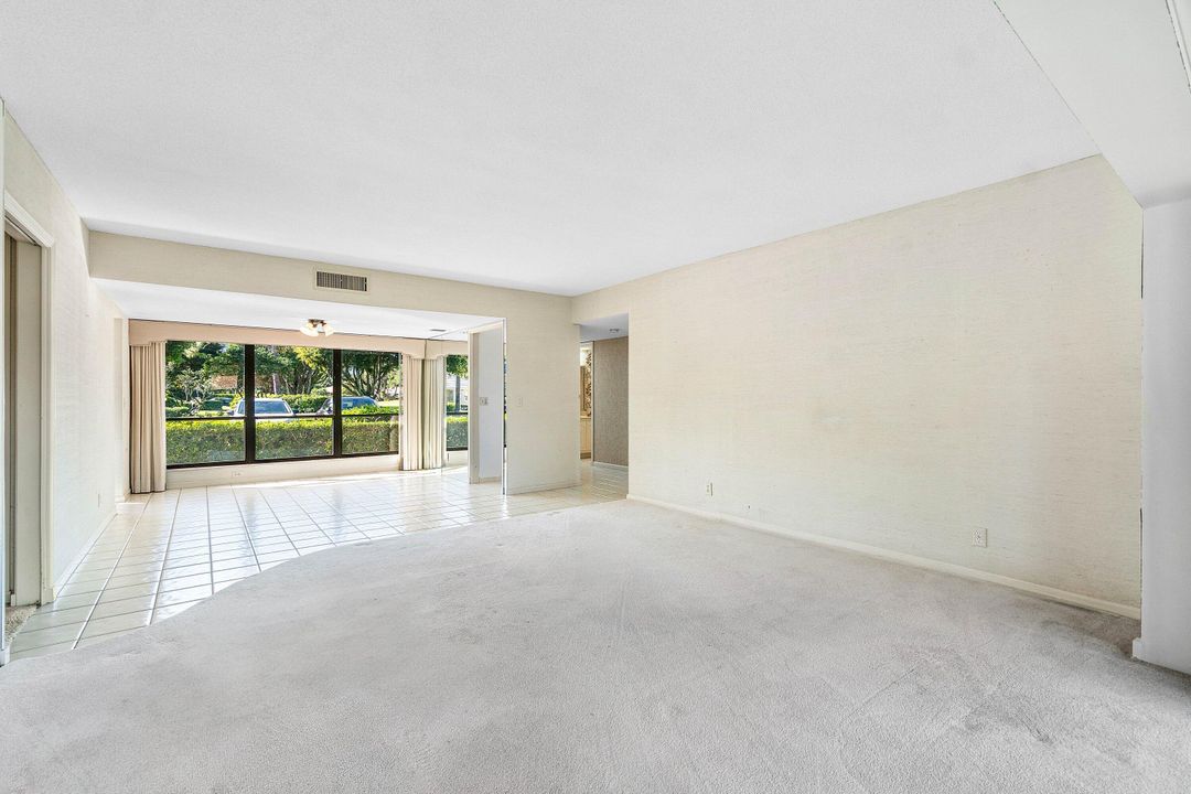 For Sale: $299,000 (2 beds, 2 baths, 1479 Square Feet)