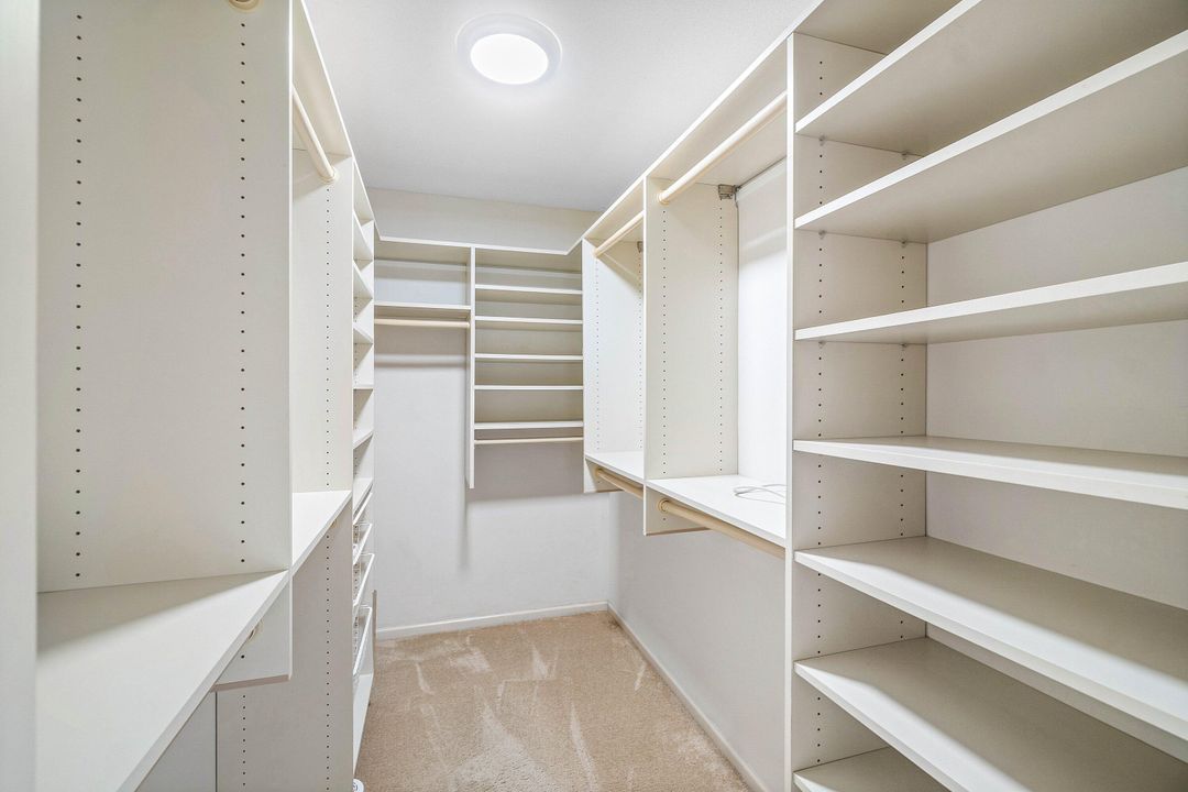 For Sale: $299,000 (2 beds, 2 baths, 1479 Square Feet)