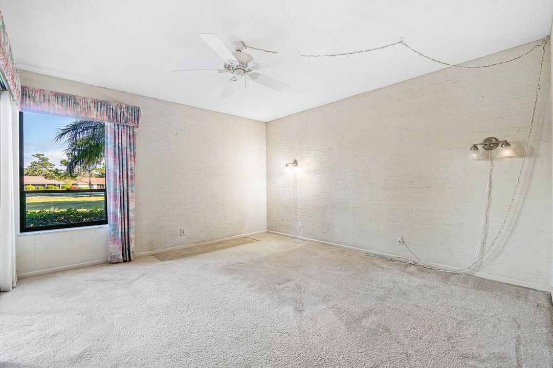 For Sale: $299,000 (2 beds, 2 baths, 1479 Square Feet)