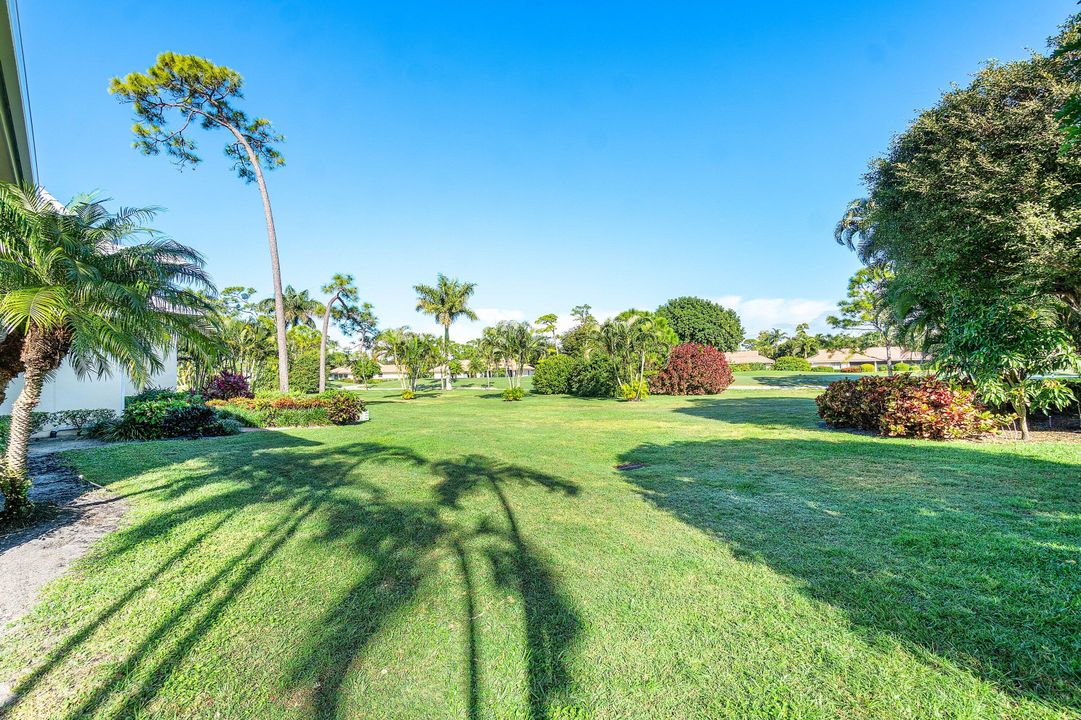 For Sale: $299,000 (2 beds, 2 baths, 1479 Square Feet)