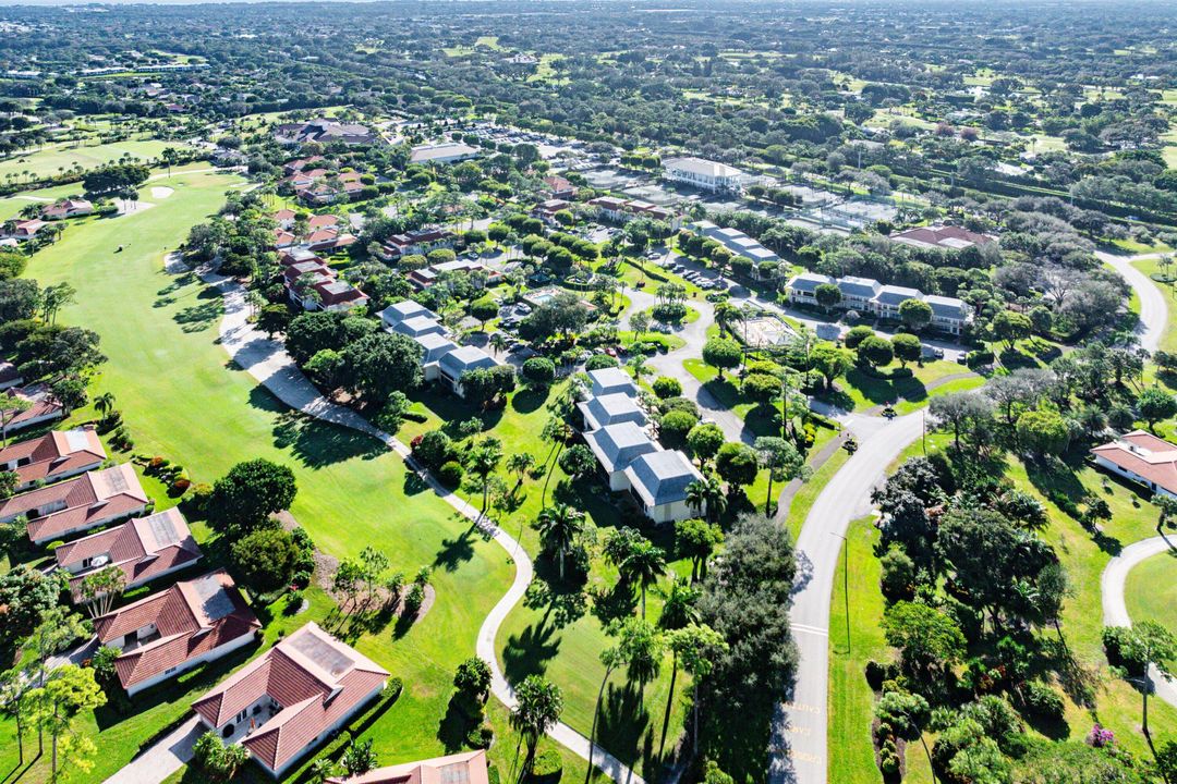 For Sale: $299,000 (2 beds, 2 baths, 1479 Square Feet)