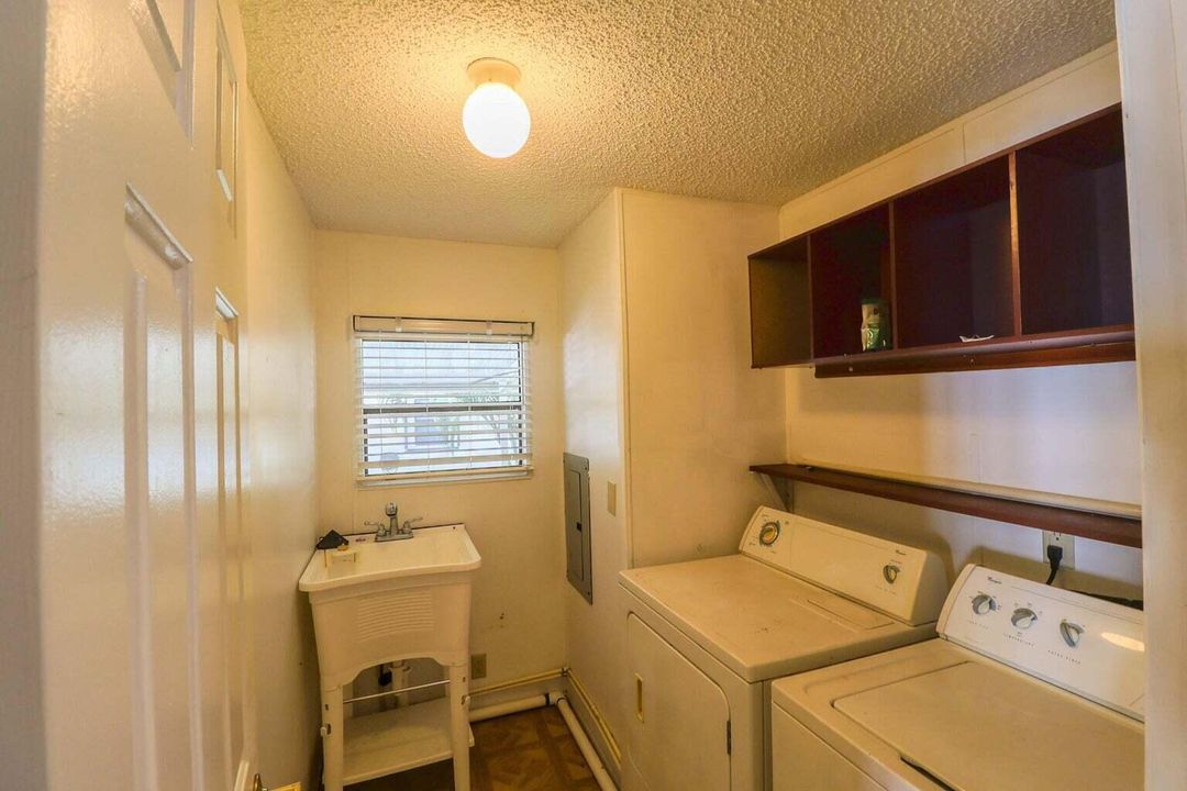 For Sale: $60,000 (2 beds, 2 baths, 1368 Square Feet)