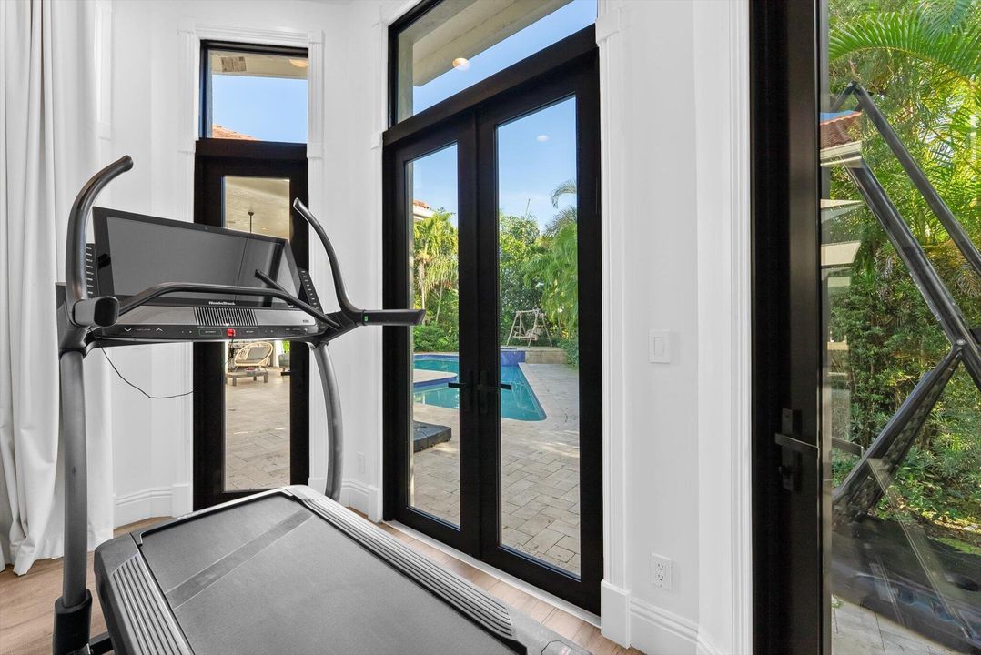 待售: $3,100,000 (5 贝兹, 5 浴室, 5249 平方英尺)