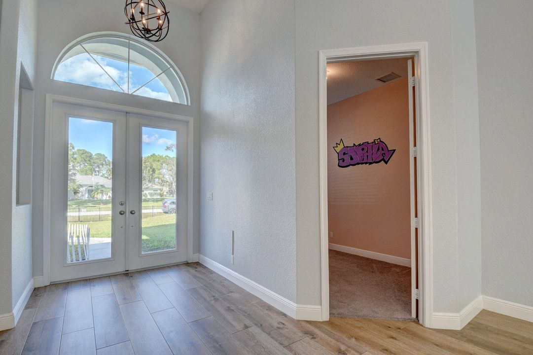 En Venta: $710,000 (3 camas, 2 baños, 2029 Pies cuadrados)