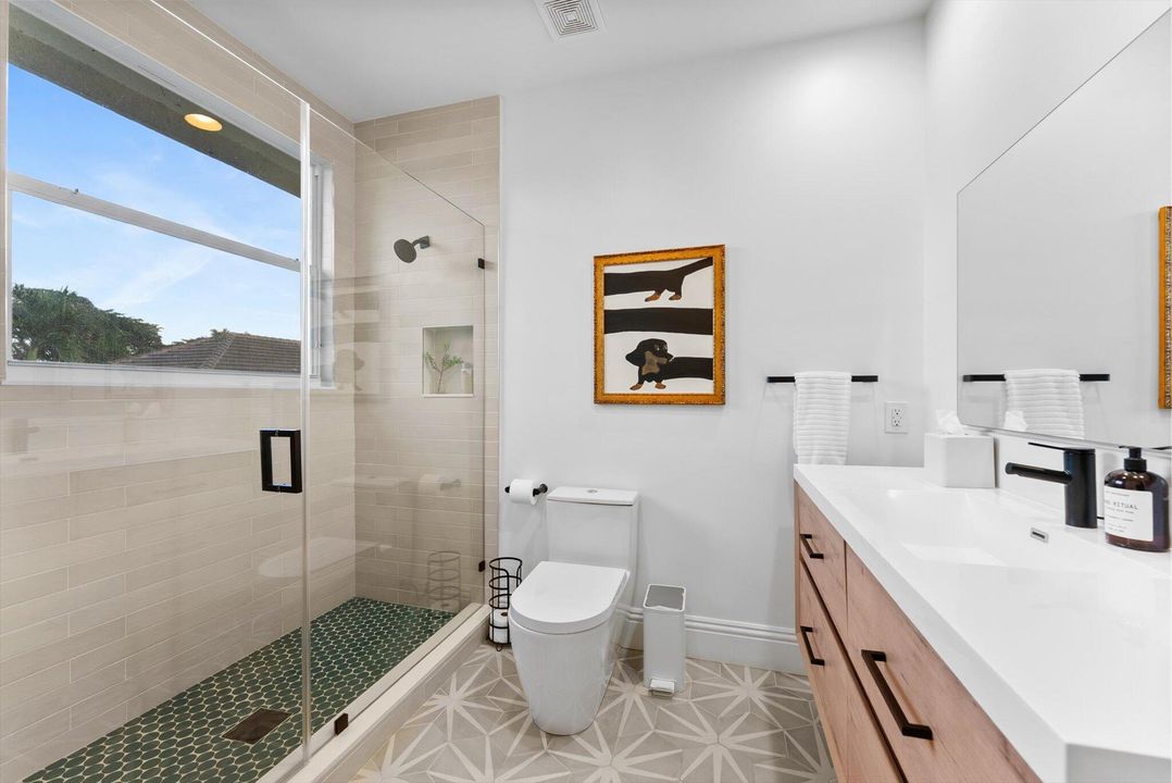 待售: $3,100,000 (5 贝兹, 5 浴室, 5249 平方英尺)