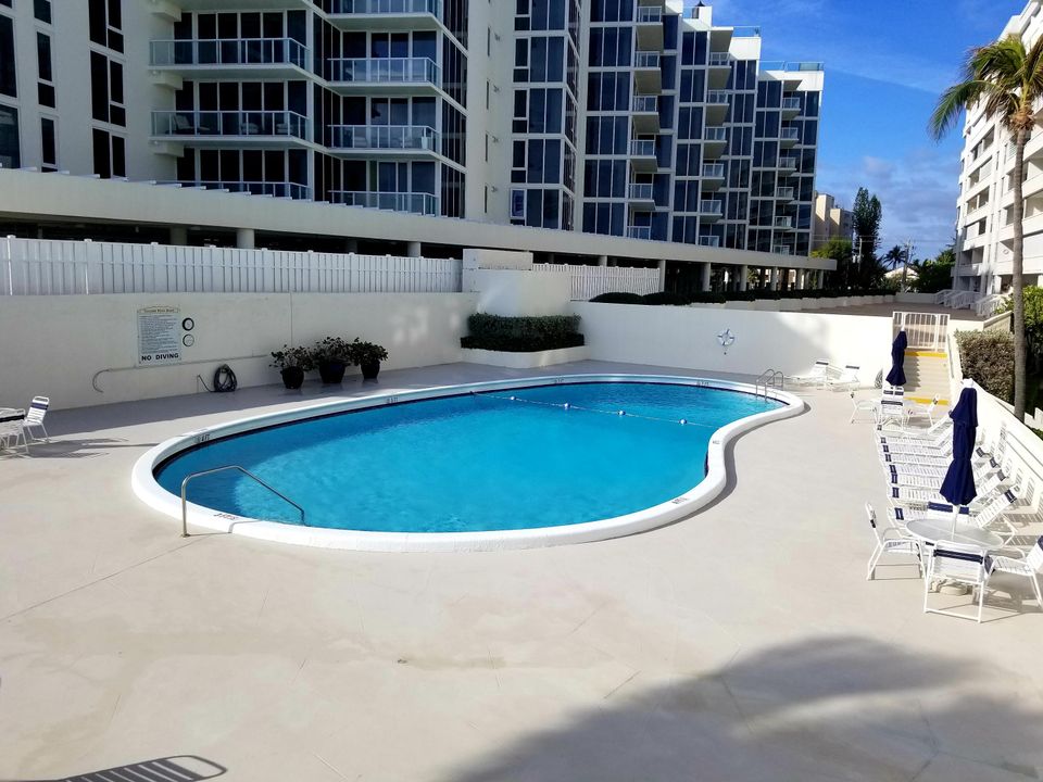 For Rent: $4,000 (2 beds, 2 baths, 1140 Square Feet)