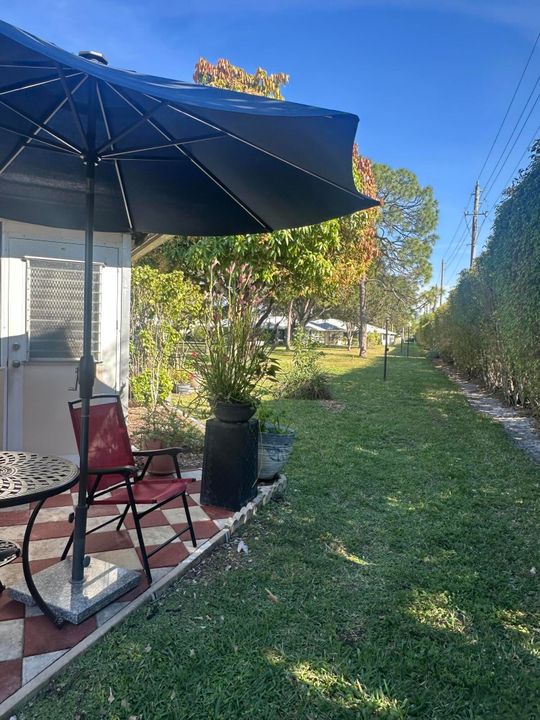 待售: $240,000 (2 贝兹, 2 浴室, 941 平方英尺)