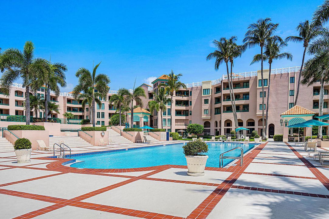 For Sale: $899,000 (2 beds, 2 baths, 1524 Square Feet)