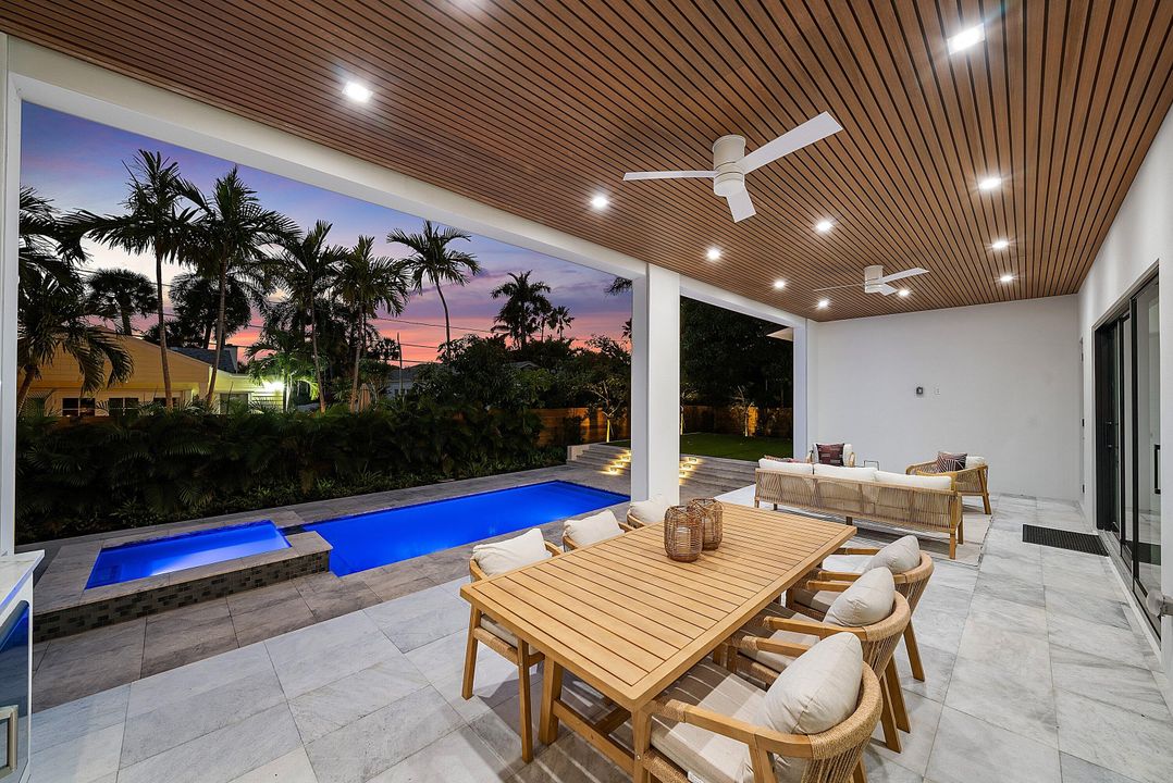 На продажу: $6,000,000 (5 спален, 5 ванн, 5147 Квадратных фут)