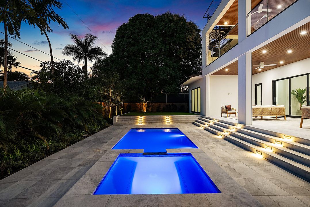 На продажу: $6,000,000 (5 спален, 5 ванн, 5147 Квадратных фут)