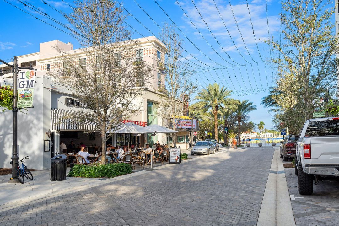 На продажу: $6,000,000 (5 спален, 5 ванн, 5147 Квадратных фут)