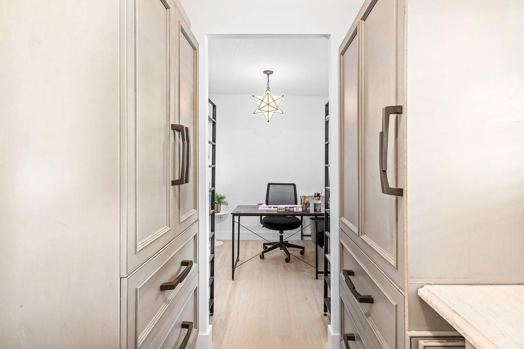 На продажу: $1,695,000 (0 спален, 0 ванн, 1620 Квадратных фут)