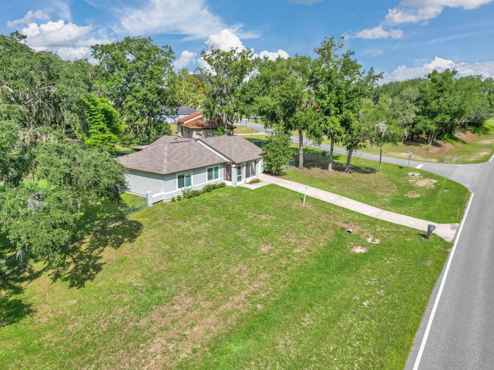 For Sale: $287,000 (3 beds, 2 baths, 1360 Square Feet)