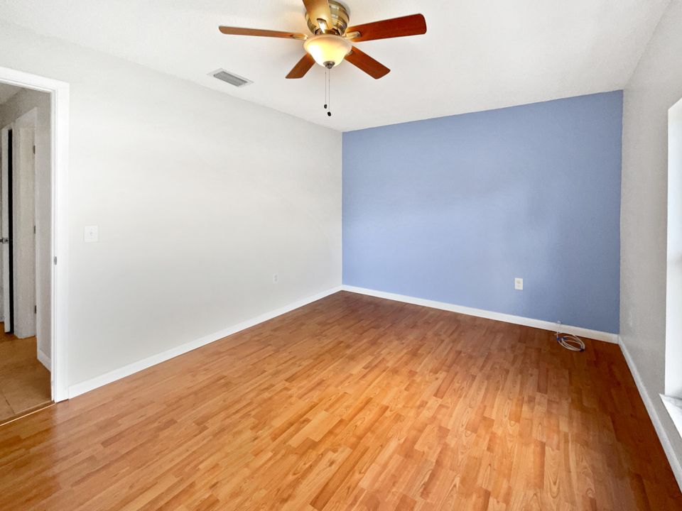 For Sale: $595,000 (3 beds, 2 baths, 1543 Square Feet)