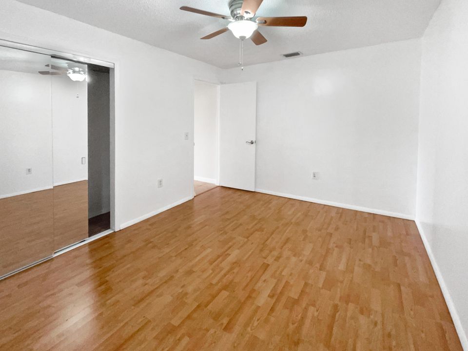 For Sale: $595,000 (3 beds, 2 baths, 1543 Square Feet)