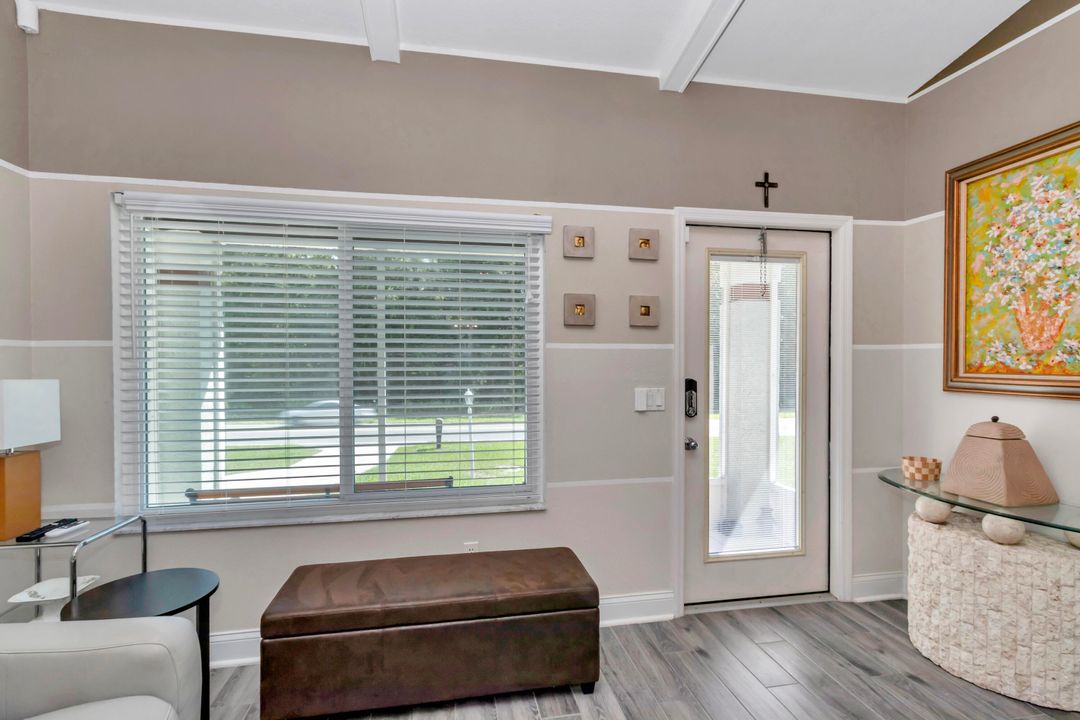 For Sale: $287,000 (3 beds, 2 baths, 1360 Square Feet)