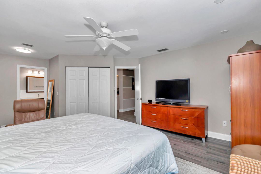 For Sale: $287,000 (3 beds, 2 baths, 1360 Square Feet)