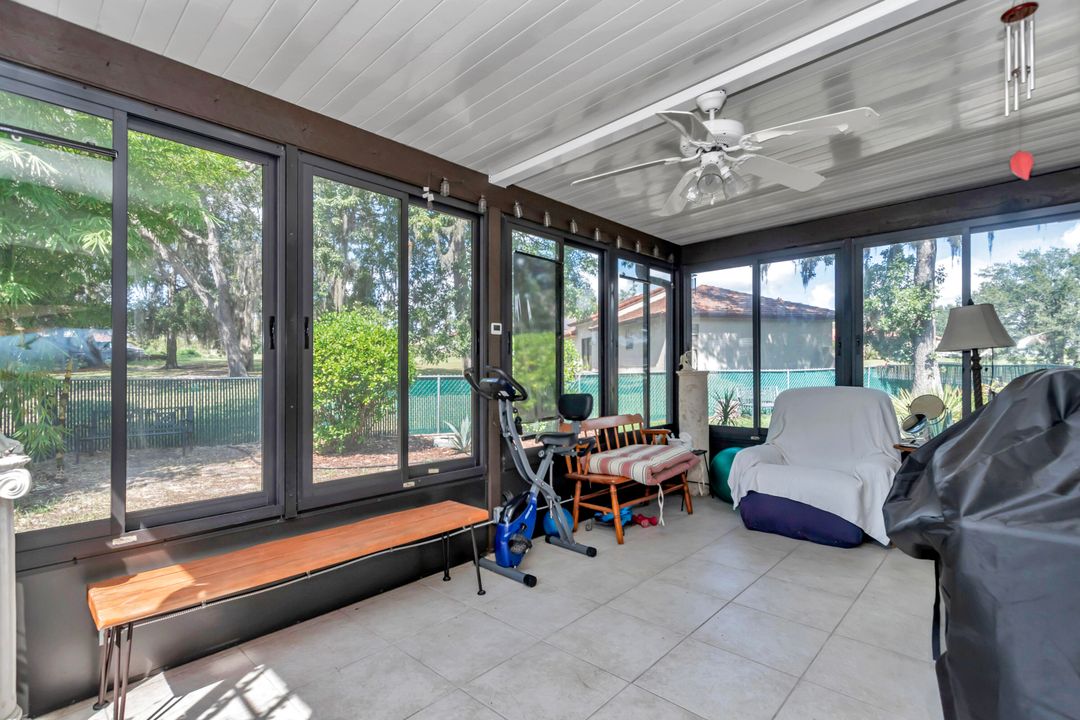 For Sale: $287,000 (3 beds, 2 baths, 1360 Square Feet)