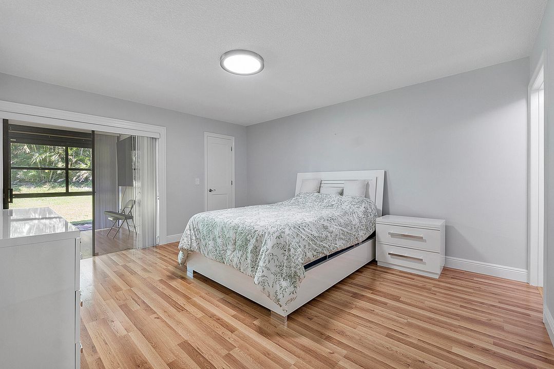 待售: $339,000 (2 贝兹, 2 浴室, 1134 平方英尺)