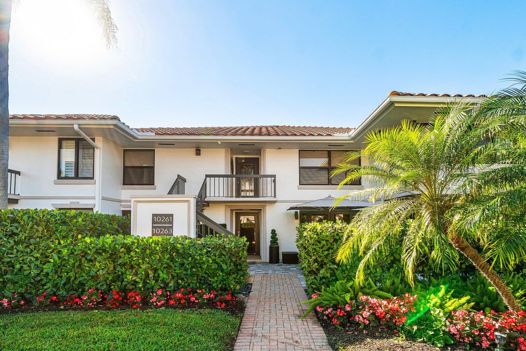 En Venta: $785,000 (3 camas, 2 baños, 1958 Pies cuadrados)