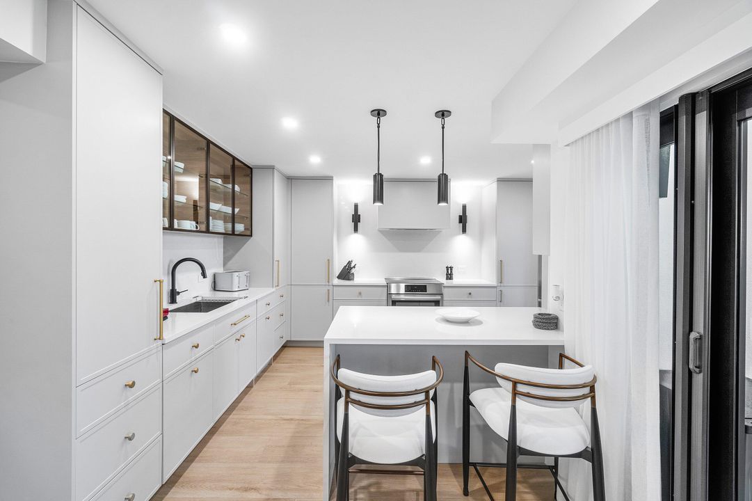 En Venta: $785,000 (3 camas, 2 baños, 1958 Pies cuadrados)