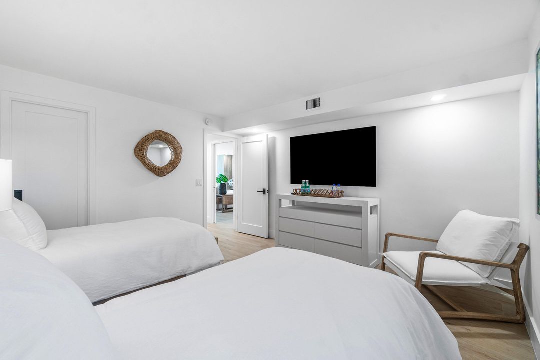 En Venta: $785,000 (3 camas, 2 baños, 1958 Pies cuadrados)