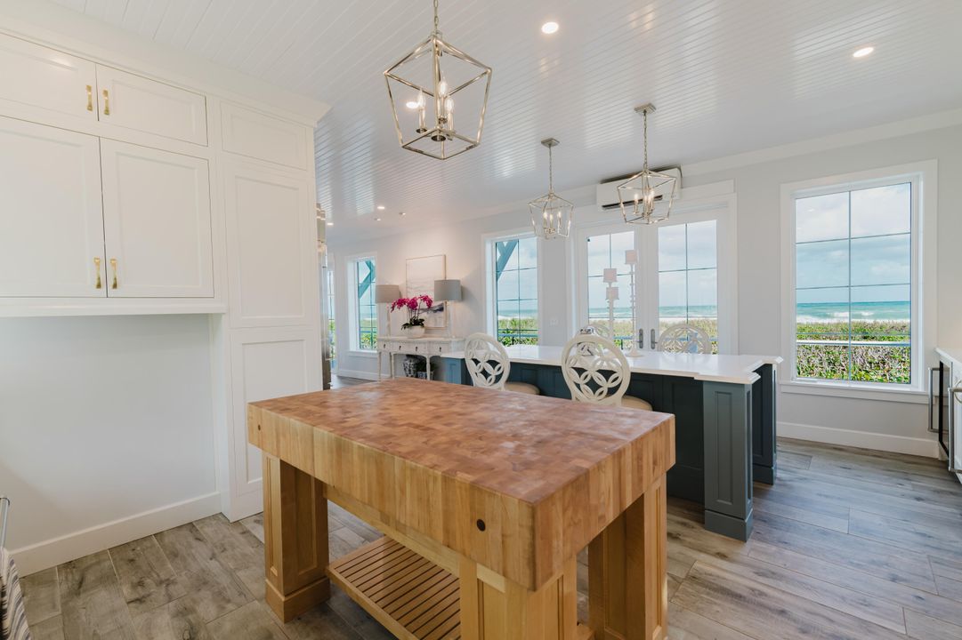 For Sale: $8,600,000 (4 beds, 3 baths, 3468 Square Feet)