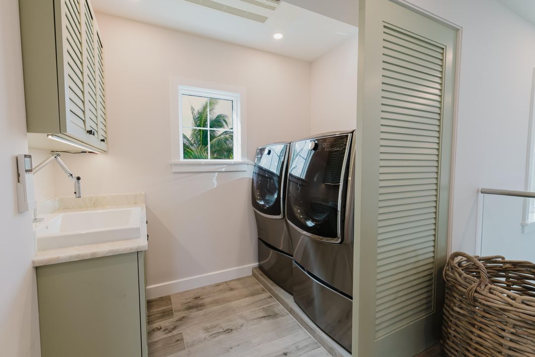 For Sale: $8,600,000 (4 beds, 3 baths, 3468 Square Feet)