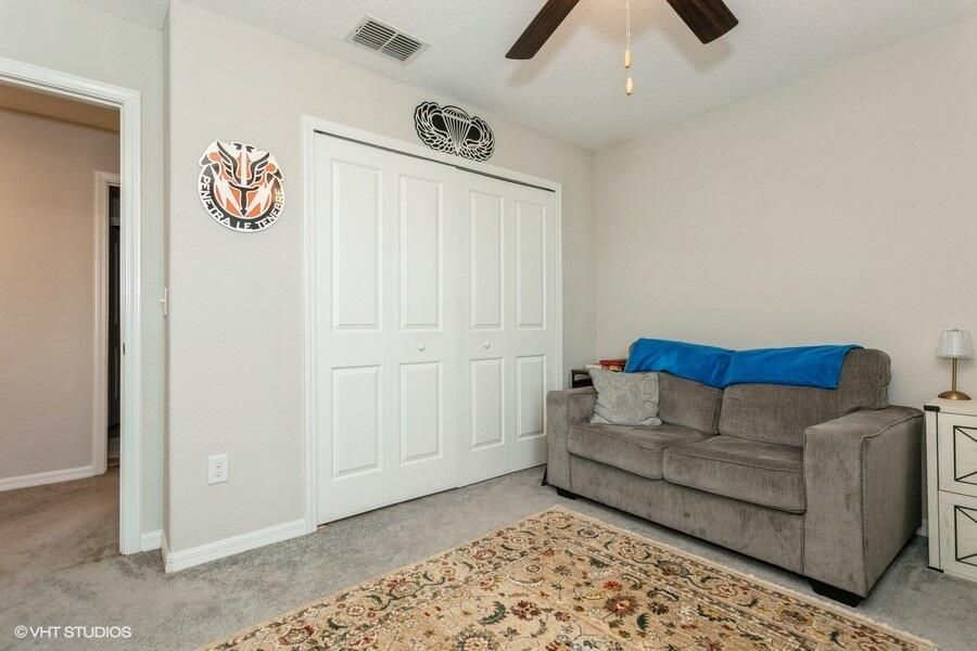 For Sale: $404,000 (5 beds, 2 baths, 2415 Square Feet)