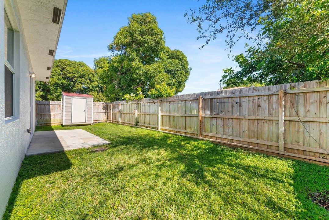 В аренду: $3,500 (3 спален, 2 ванн, 1283 Квадратных фут)