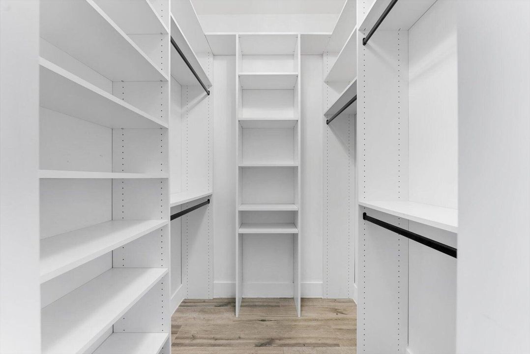 В аренду: $3,500 (3 спален, 2 ванн, 1283 Квадратных фут)