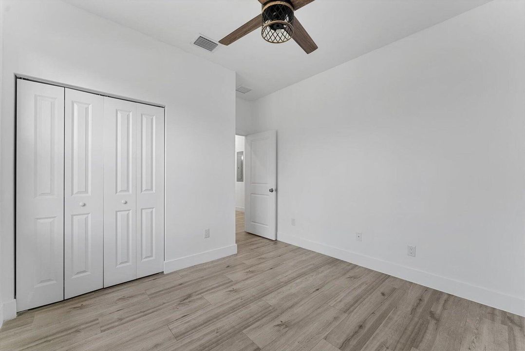 В аренду: $3,500 (3 спален, 2 ванн, 1283 Квадратных фут)