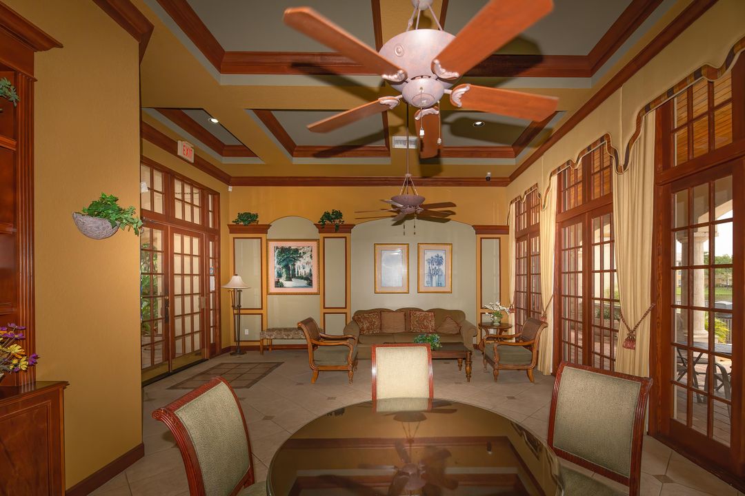 En Venta: $299,900 (2 camas, 2 baños, 1112 Pies cuadrados)