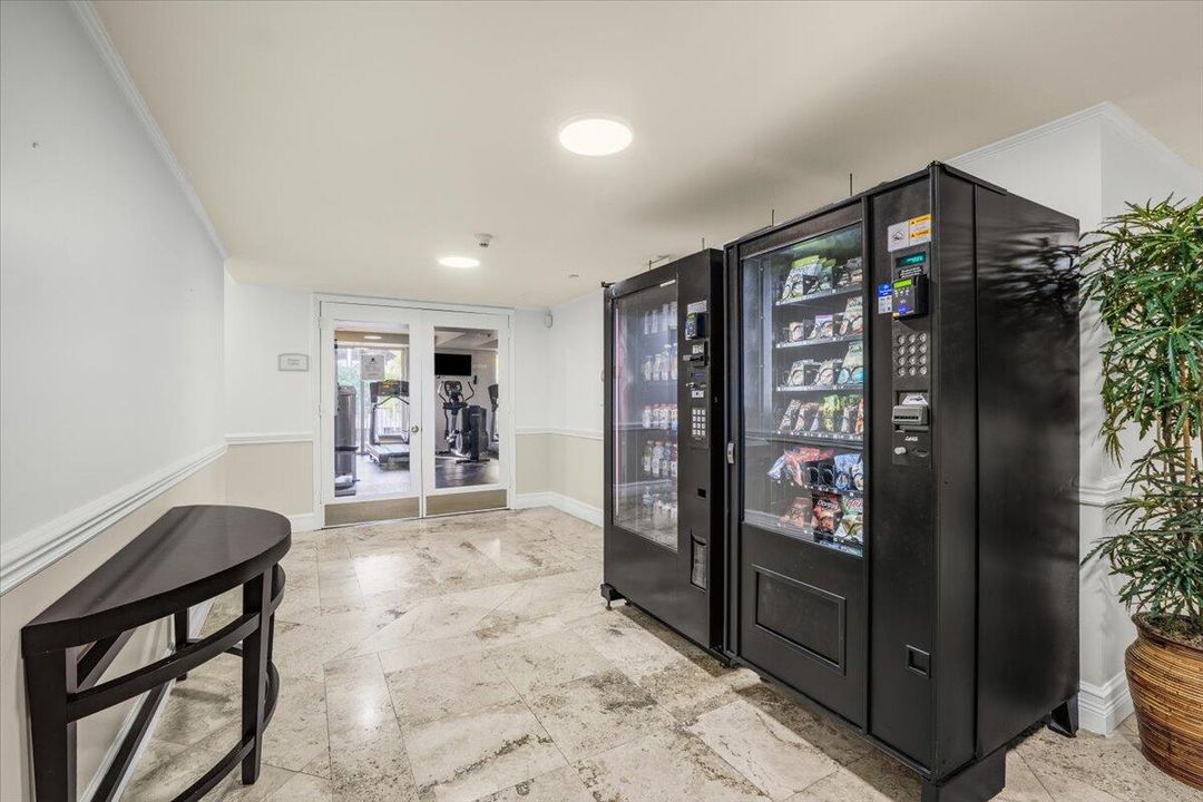 出租: $2,950 (2 贝兹, 2 浴室, 1148 平方英尺)