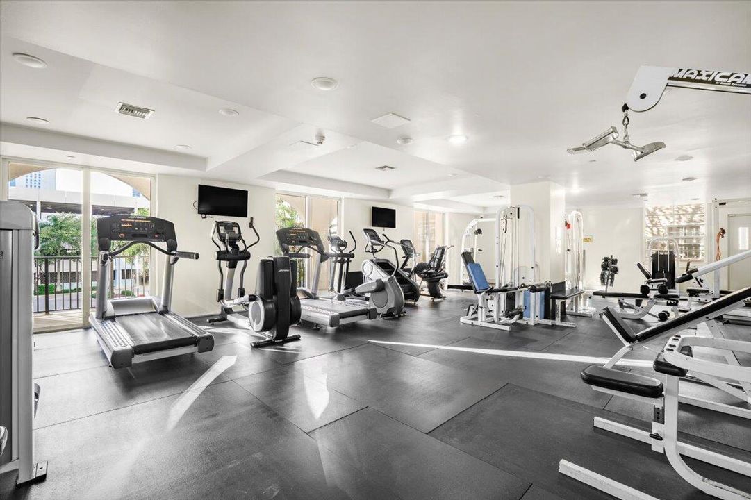 出租: $2,950 (2 贝兹, 2 浴室, 1148 平方英尺)