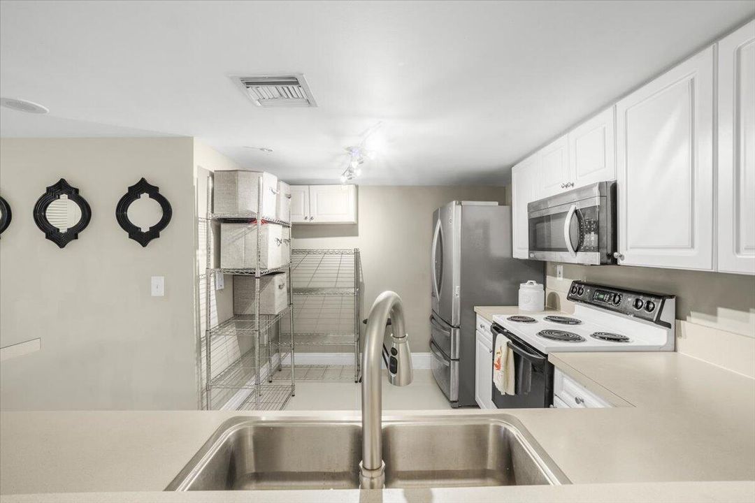 出租: $2,950 (2 贝兹, 2 浴室, 1148 平方英尺)