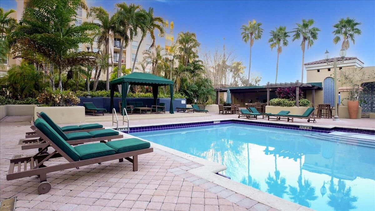 出租: $2,950 (2 贝兹, 2 浴室, 1148 平方英尺)